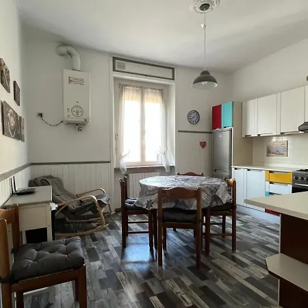Il Ritrovo, Luminoso Trilocale In Citta *