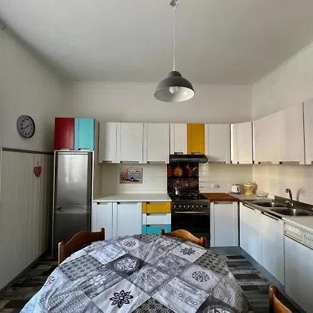 Il Ritrovo, Luminoso Trilocale In Apartamento